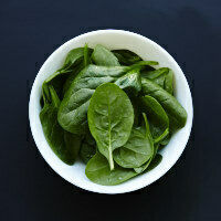 50g baby spinach leaves